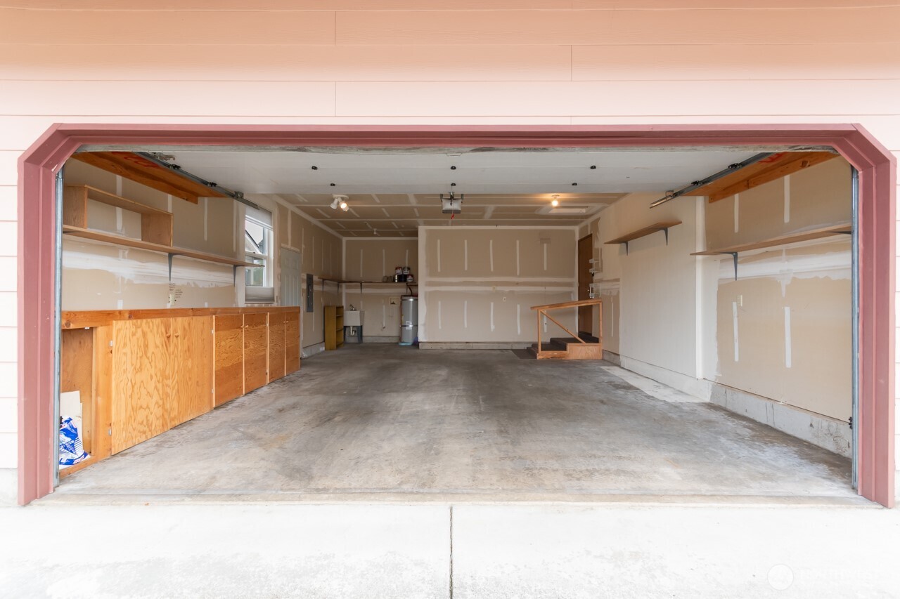 861 East Spruce Street Sequim, WA 98382 - Photo 35 of 39 a view of a garage