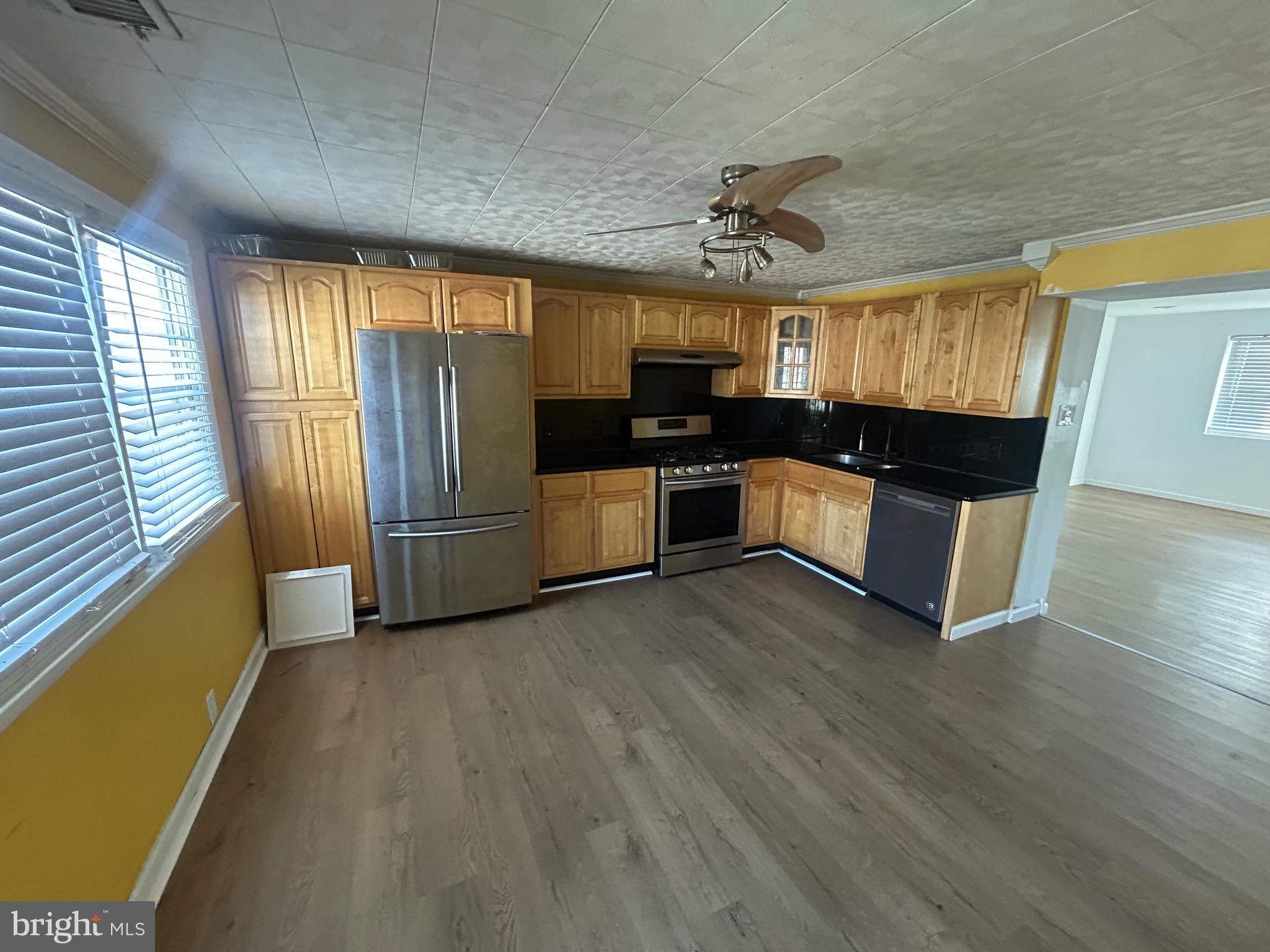 4655 Benson Street Philadelphia, PA 19136 - Photo 8 of 47