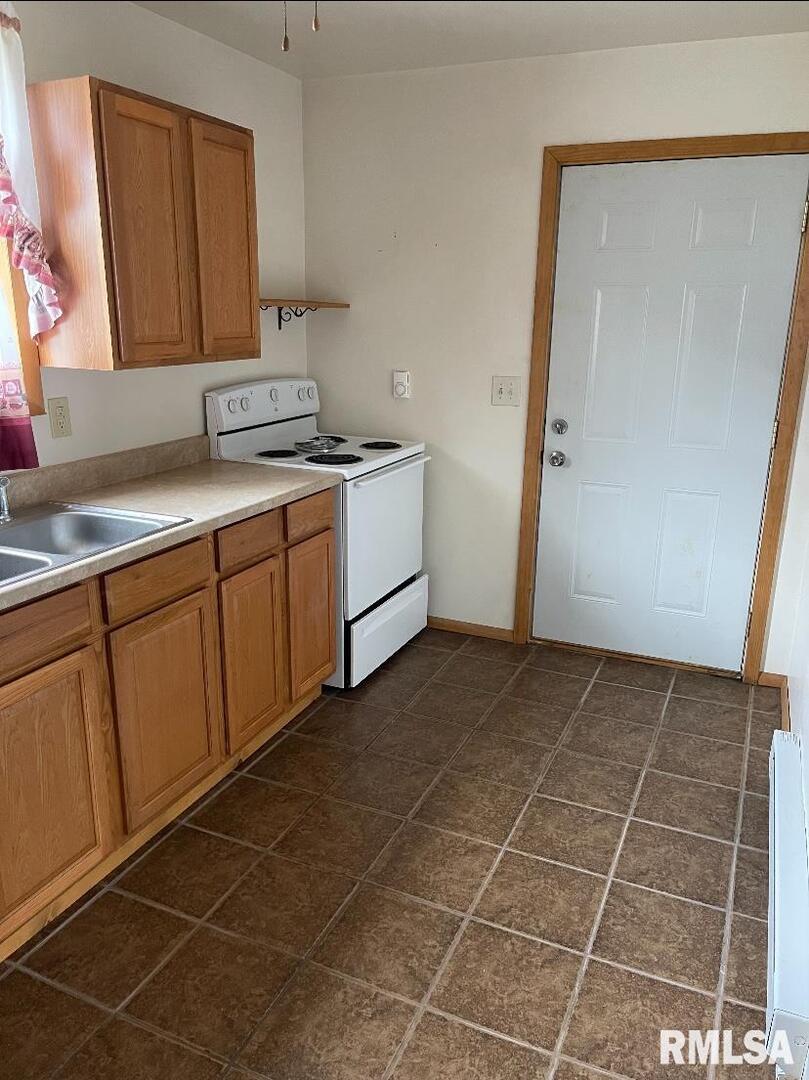 501 Southwest 3rd Street Aledo, IL 61231 - Photo 20 of 27