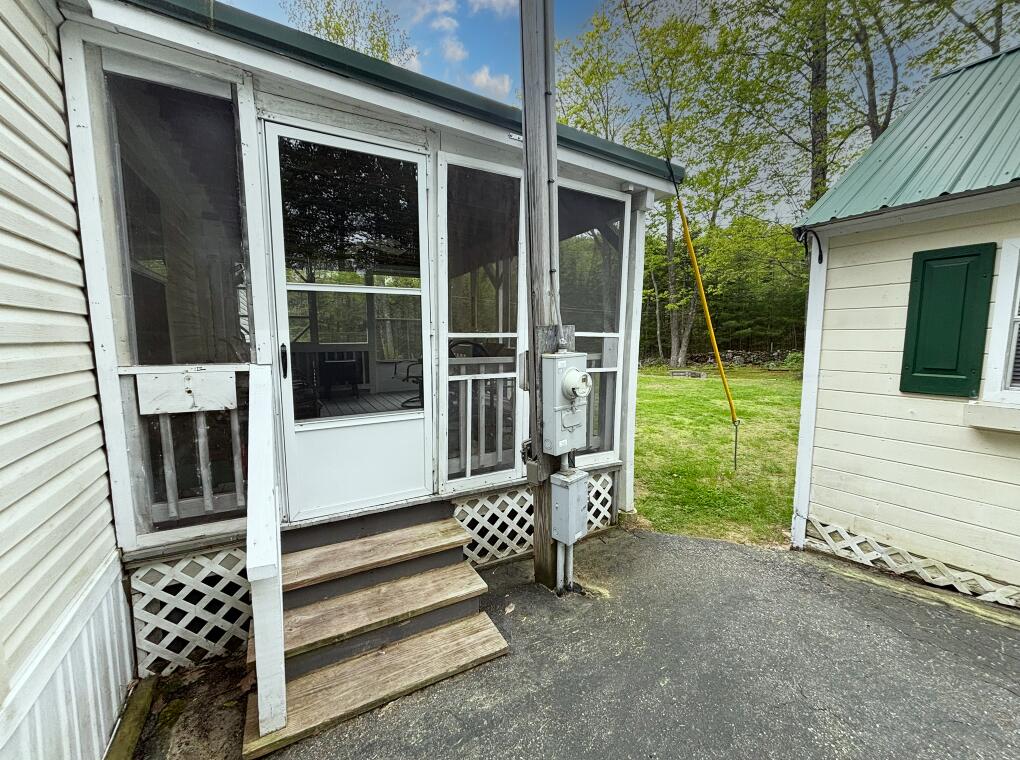 34 Beaver Road Sabattus, ME 04280 - Photo 37 of 53 37. Entry