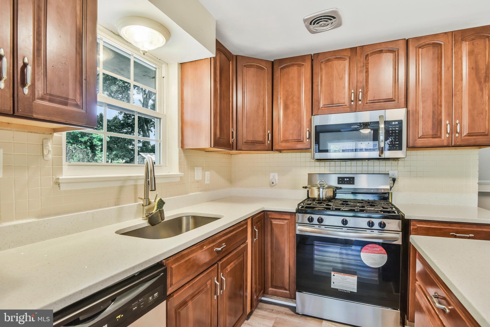 7401 Charlotte Street Springfield, VA 22150 - Photo 8 of 20 Gallery Image 8