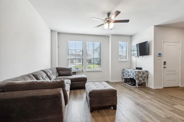 $279,900 | 2105 Crooked Bow Drive, Mesquite, TX 75149