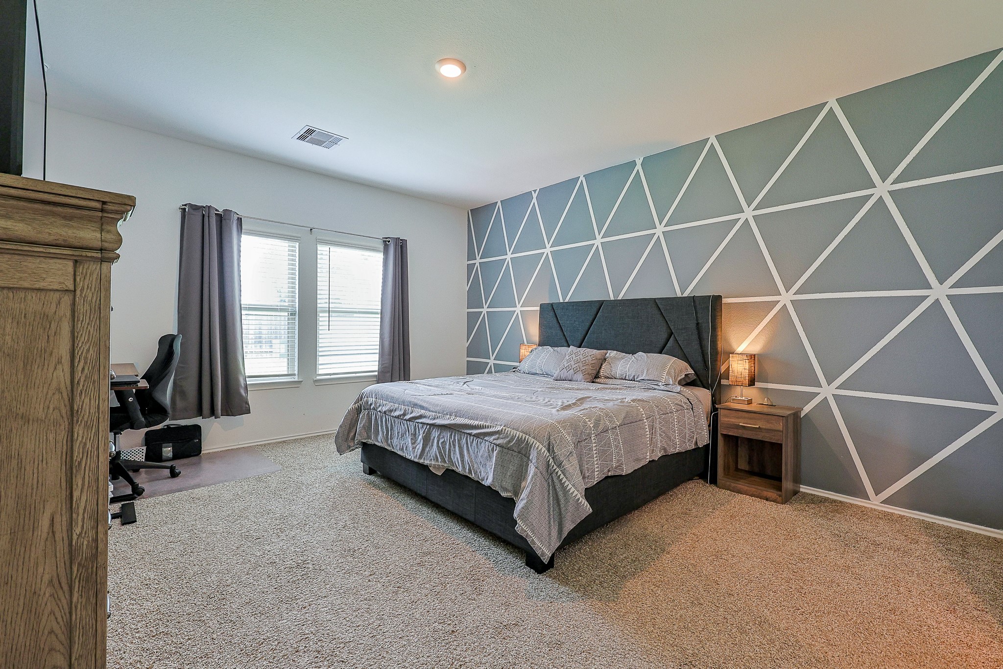 22603 Aspen Tarn Trail Spring, TX 77373 - Photo 9 of 20 a bedroom with a bed and a window