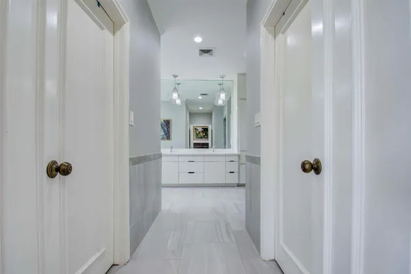 $6,099 | 2 Woodstone Street, Houston, TX 77024