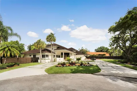 $2,695,000 | 8841 Southwest 103rd Street, Miami, FL 33176