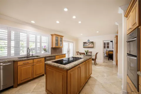 $2,695,000 | 8841 Southwest 103rd Street, Miami, FL 33176