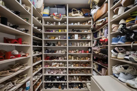 $2,695,000 | 8841 Southwest 103rd Street, Miami, FL 33176