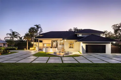 $2,695,000 | 8841 Southwest 103rd Street, Miami, FL 33176