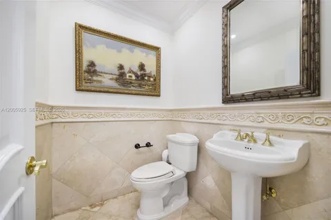 $2,695,000 | 8841 Southwest 103rd Street, Miami, FL 33176