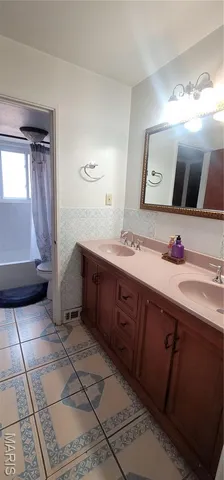 $139,900 | 9926 Cambria Drive, Moline Acres, MO 63136