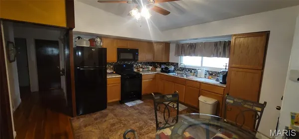 $129,900 | 9926 Cambria Drive, Moline Acres, MO 63136