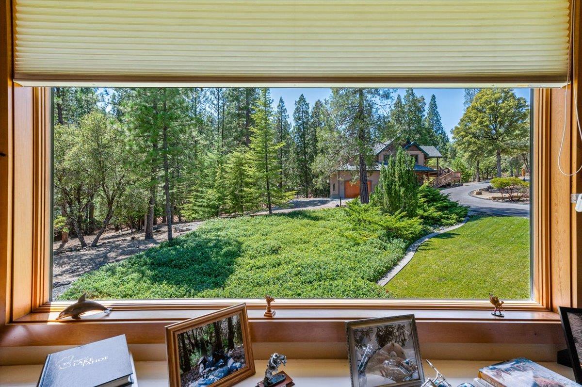 11790 Lowhills Road Nevada City, CA 95959 - Photo 34 of 68 a view of an outdoor space with seating