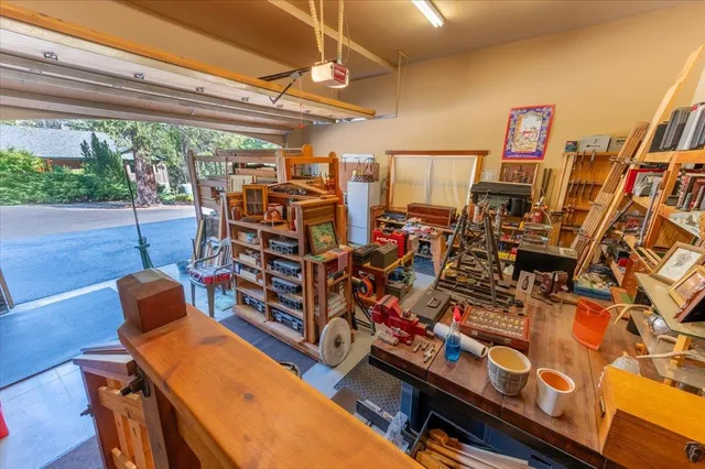 $1,500,000 | 11790 Lowhills Road, Nevada City, CA 95959