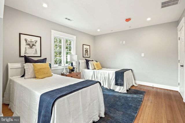 $1,680,000 | 406 Yale Drive, Alexandria, VA 22314