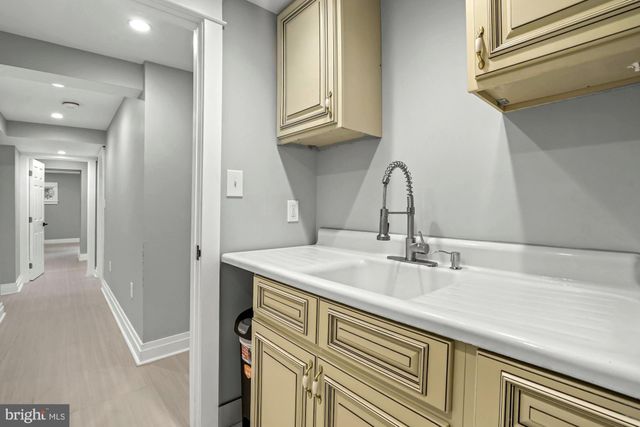 $1,680,000 | 406 Yale Drive, Alexandria, VA 22314