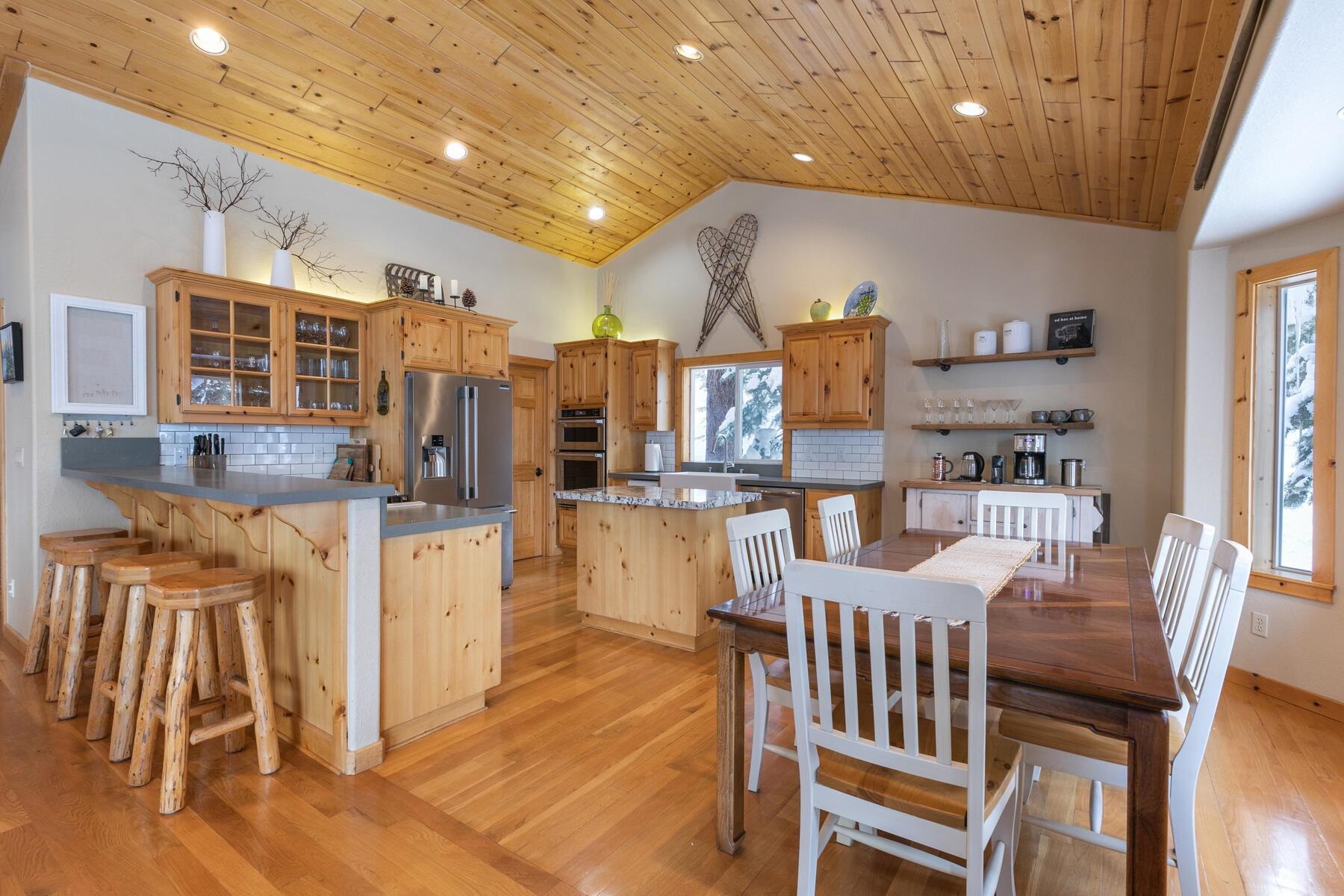 400 North Ridge Road Carnelian Bay, CA 96140 - Photo 8 of 18 Gallery Image 8