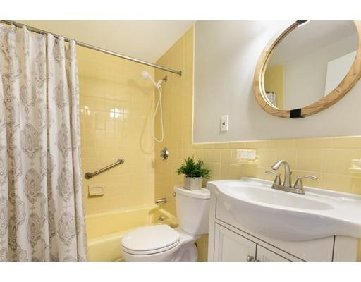 27 Marion Road Wakefield, MA 01880 - Photo 12 of 27 Gallery Image 12