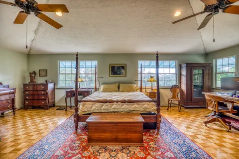 $1,375,000 | 144 Century Lane, Bellville, TX 77418