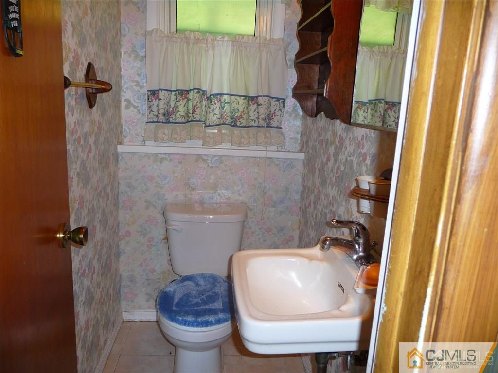 68 Old Stage Road East Brunswick, NJ 08816 - Photo 14 of 22 Gallery Image 14