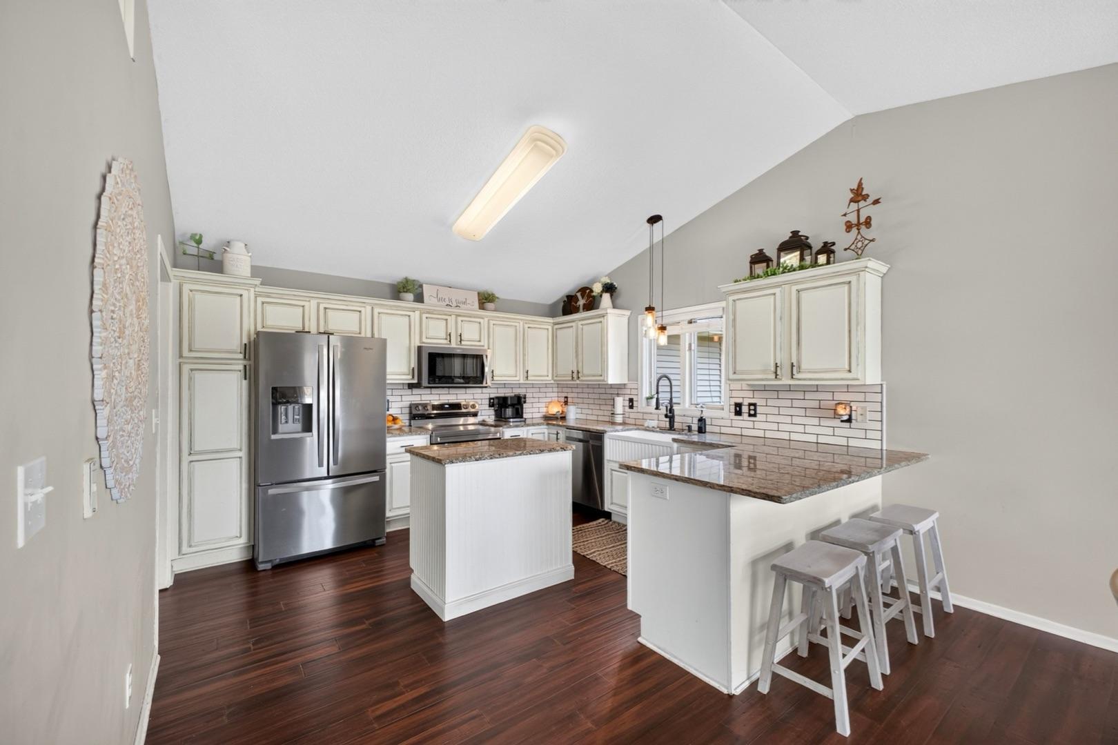 6170 Stonebrooke Lane Southwest Rochester, MN 55902 - Photo 9 of 54 Gallery Image 9