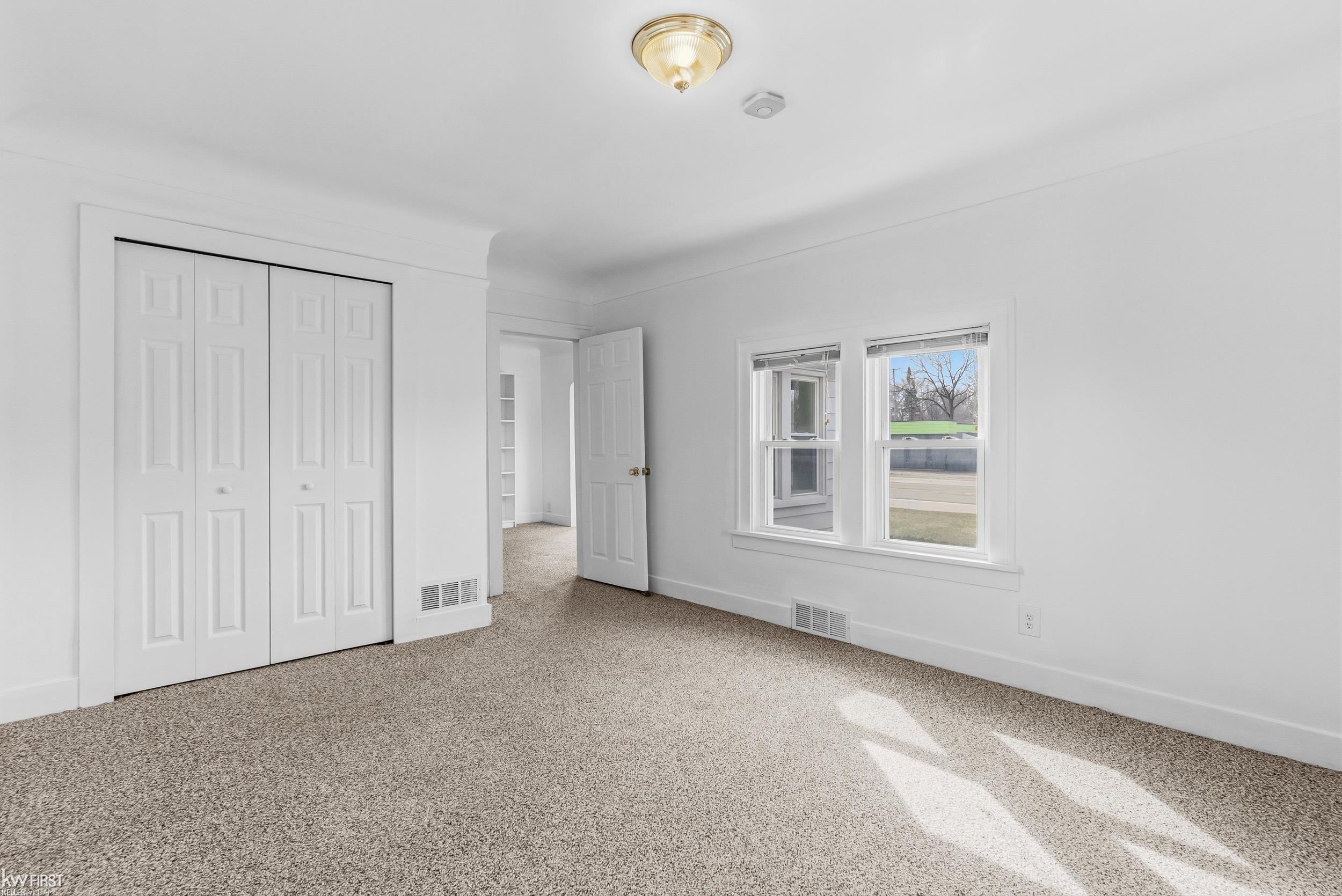 5113 Richfield Road Flint, MI 48506 - Photo 17 of 33 50203674-ba7b3a00-02a7-4f6b-a383-764eb39d8586.JPG