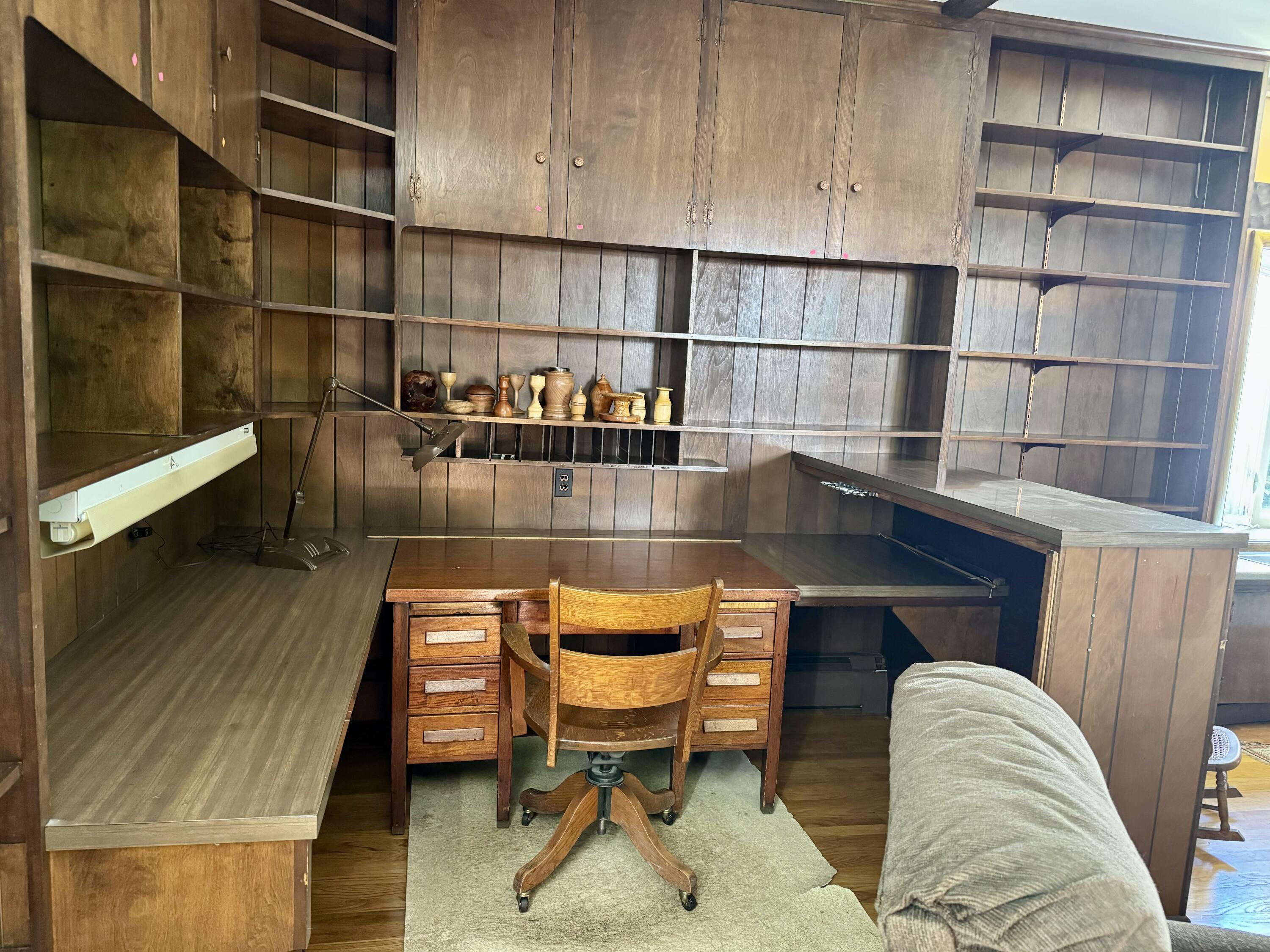 409 Main Street Waterville, ME 04901 - Photo 22 of 34 Built ins