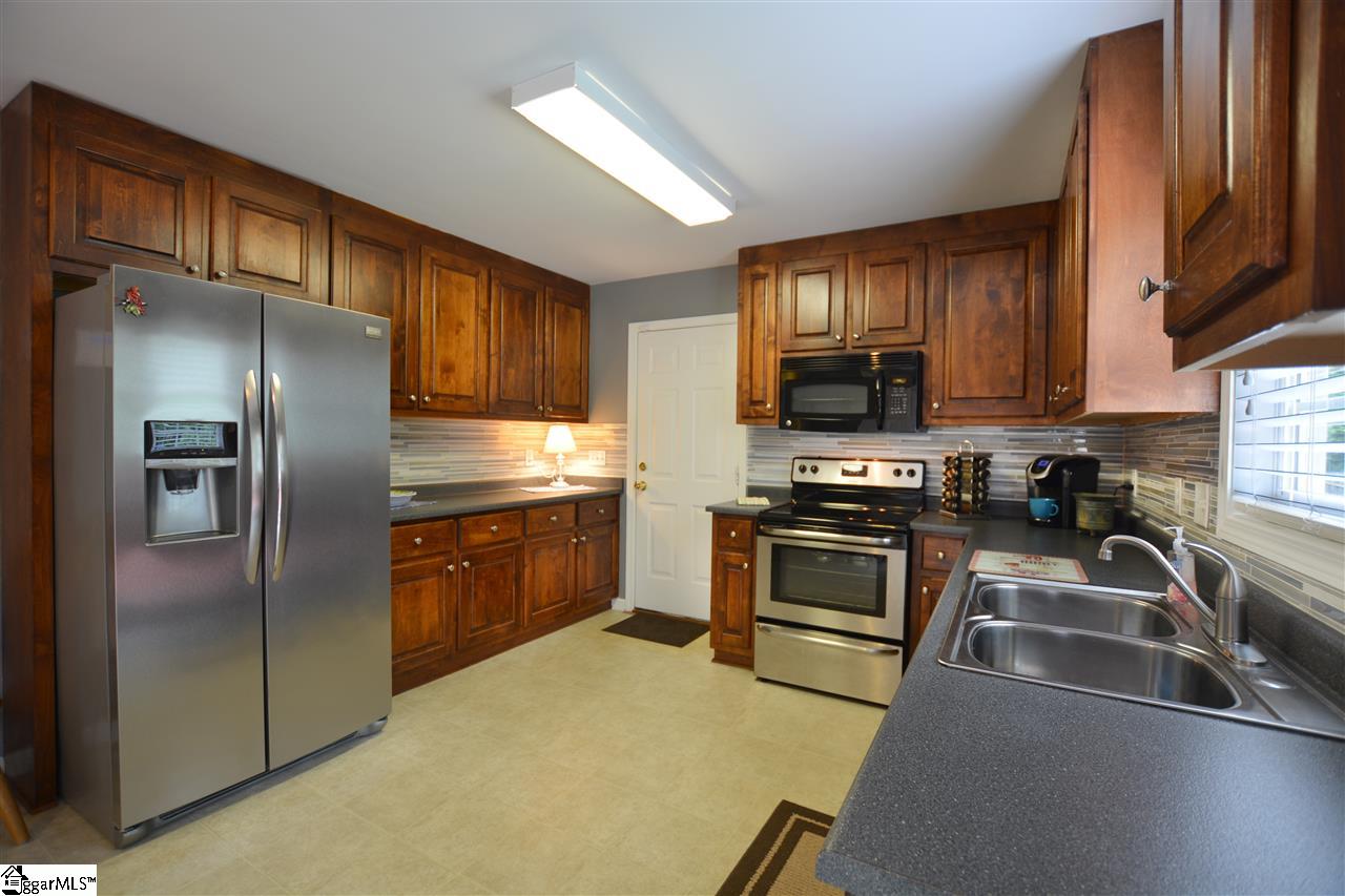 124 State Rd S-23-886 Fountain Inn, SC 29644 - Photo 10 of 22 Gallery Image 10