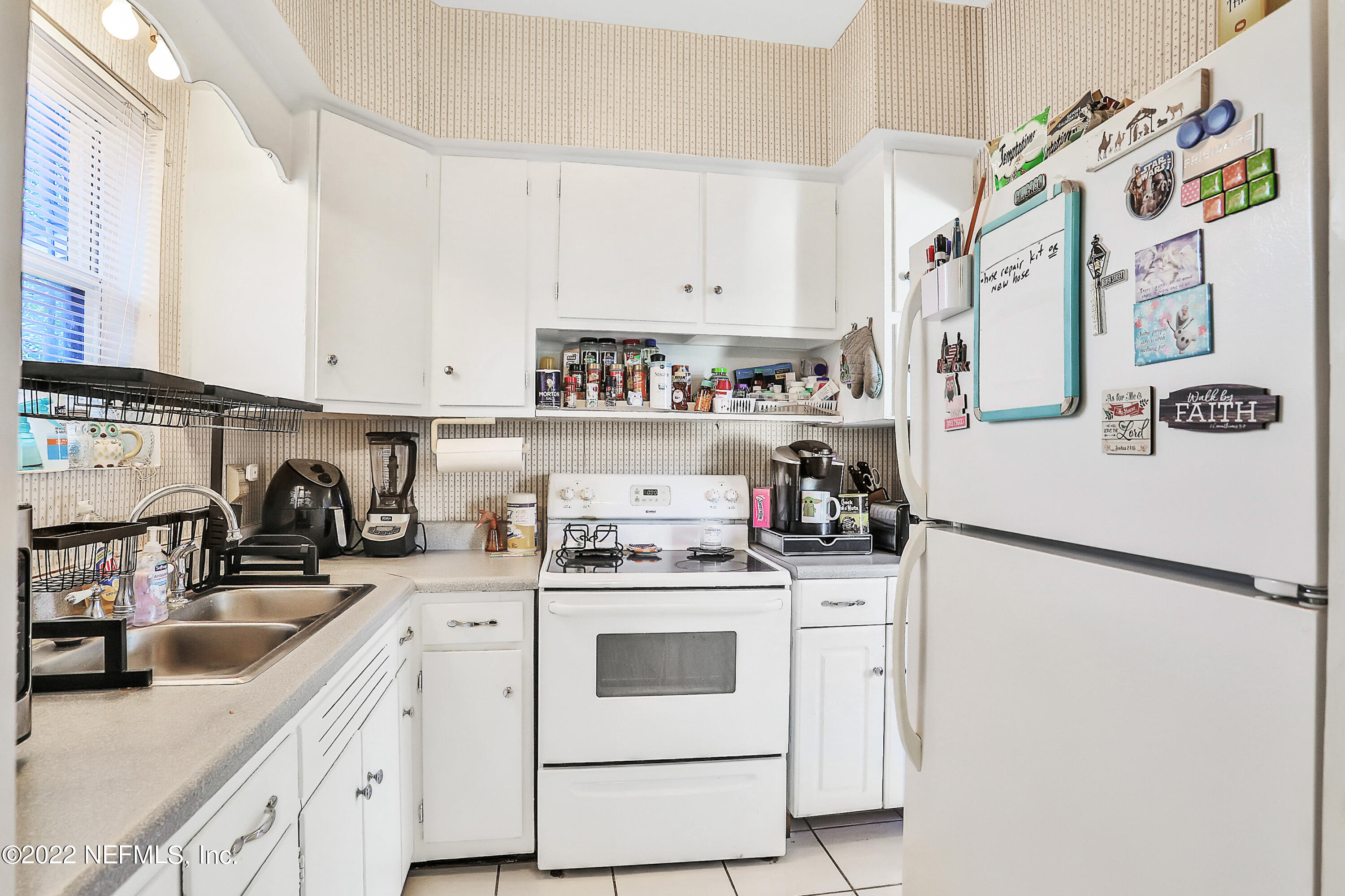 6129 Temple Road Jacksonville, FL 32217 - Photo 5 of 18 All White Kitchen