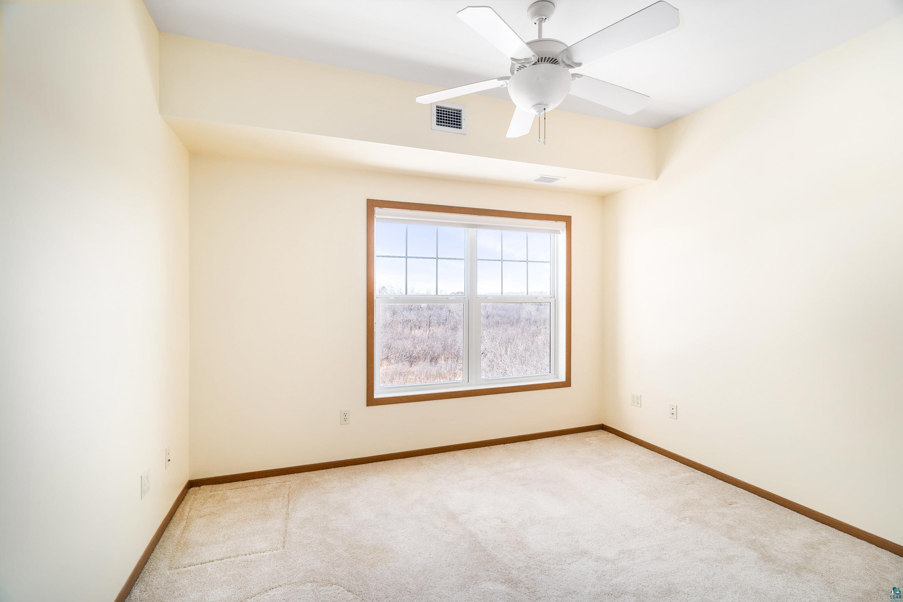 4042 Haines Road, Unit 302 Duluth, MN 55811 - Photo 13 of 31 Gallery Image 13