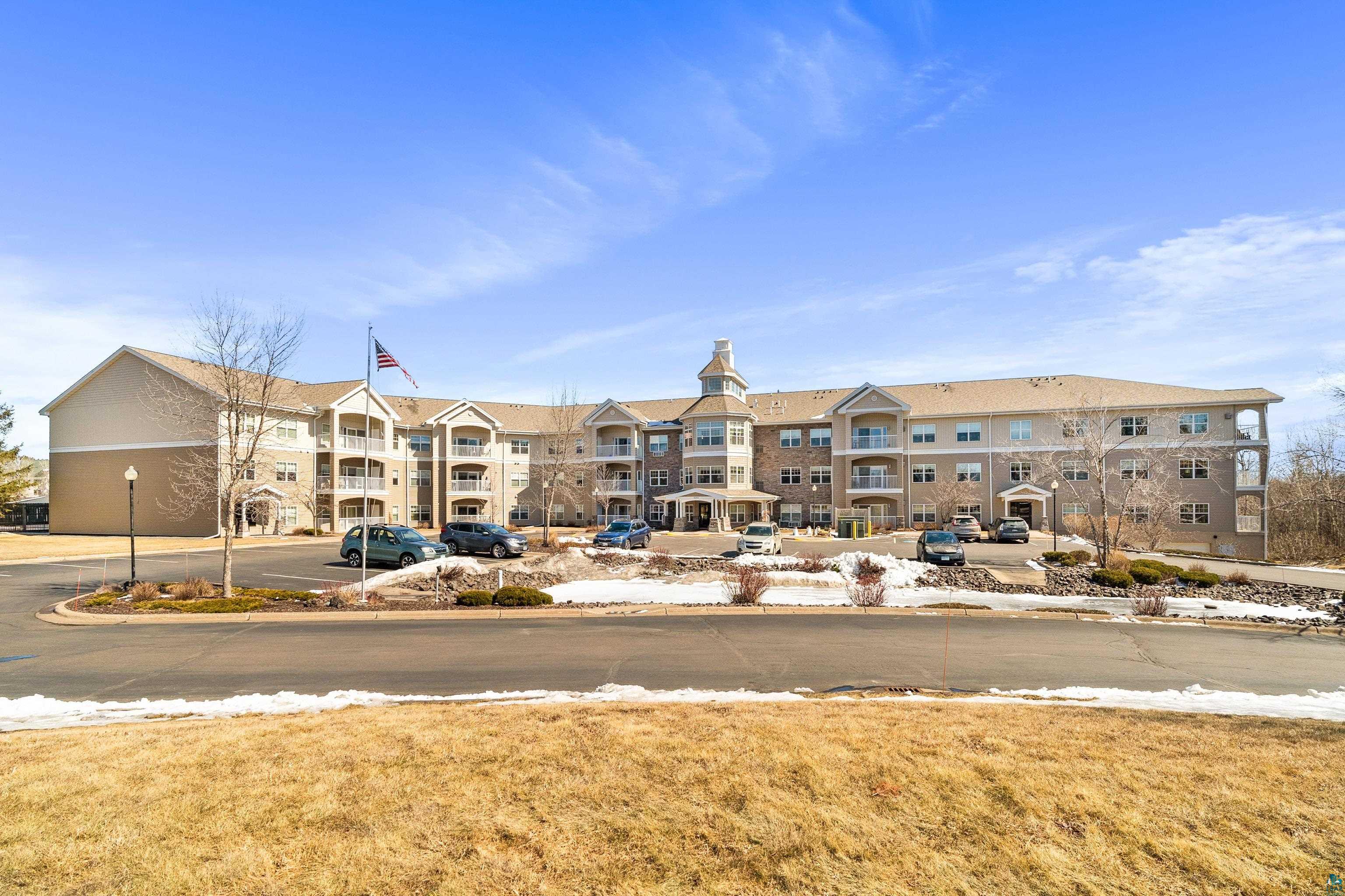 4042 Haines Road, Unit 302 Duluth, MN 55811 - Photo 2 of 31 Gallery Image 2