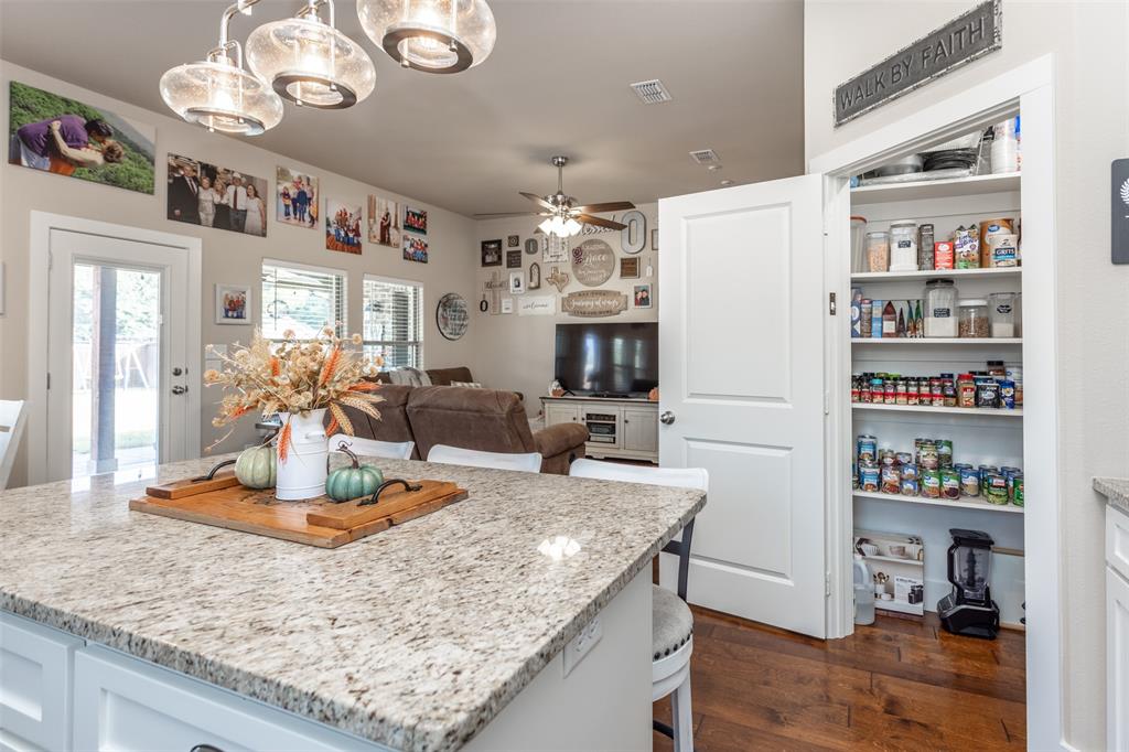513 Pathfinder Street Collinsville, TX 76233 - Photo 15 of 40
