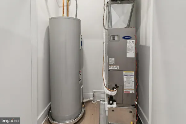 $1,696 | 20-30 West Allens Lane, Unit 405, Philadelphia, PA 19119