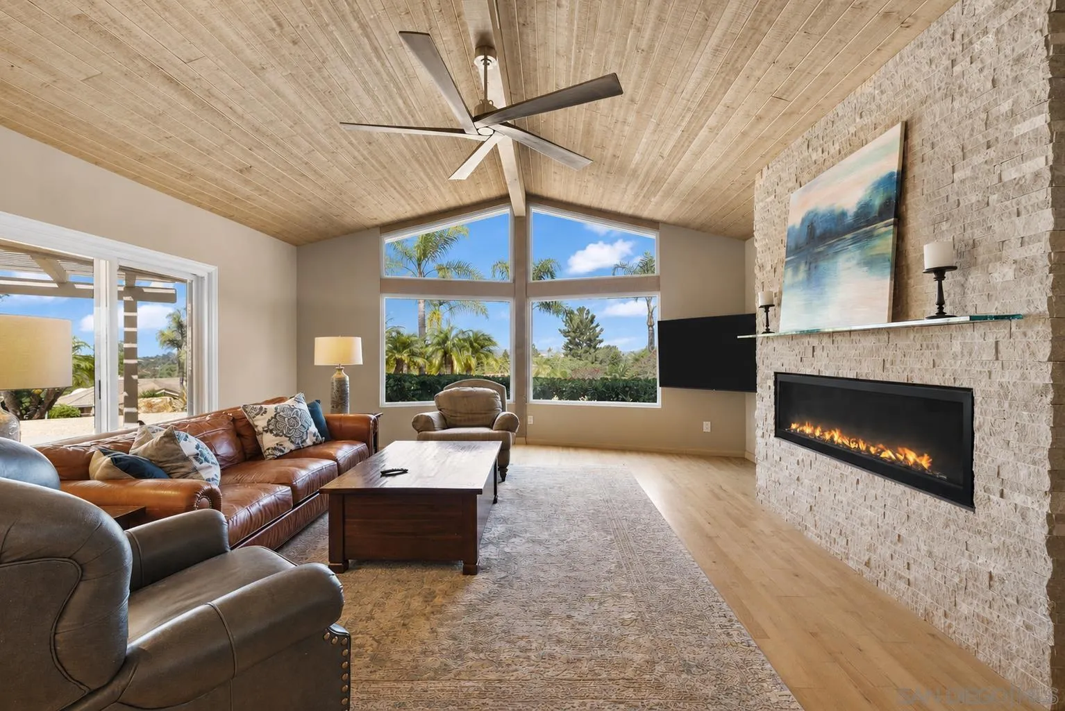 15925 Lime Grove Road Poway, CA 92064 - Photo 9 of 42 Den/Family/Great Room