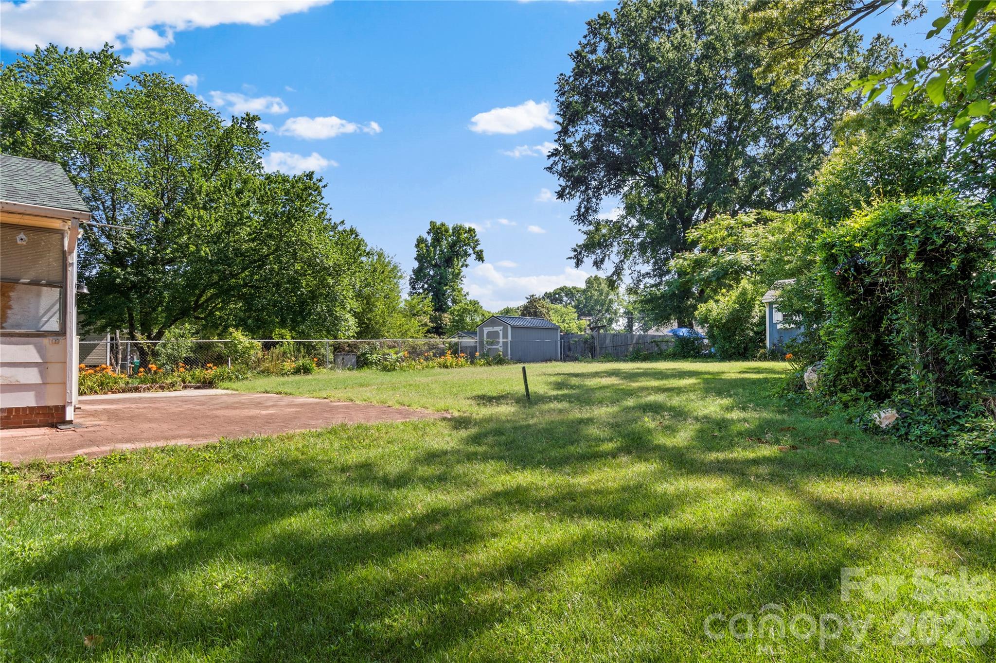 1604 Grantham Drive High Point, NC 27265 - Photo 33 of 33