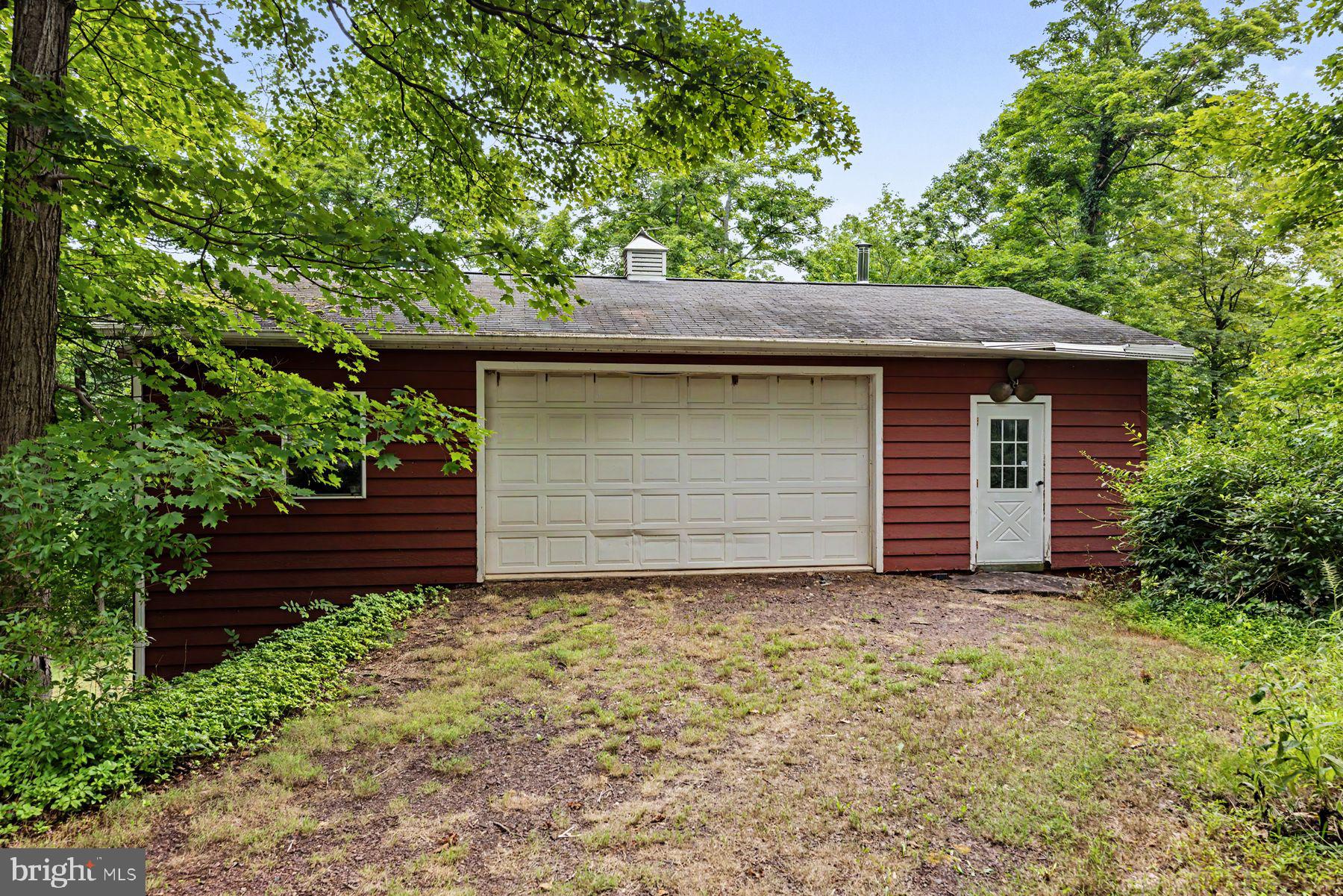 14 Stover Park Road Pipersville, PA 18947 - Photo 70 of 91 Upper level garage