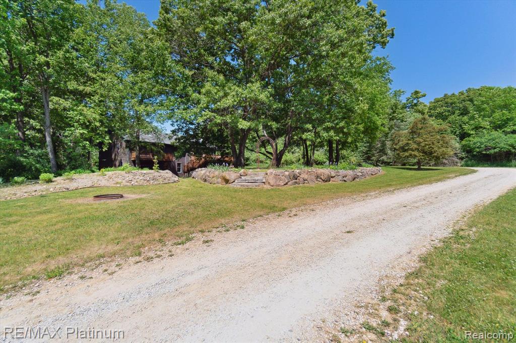 17095 Rosehill Road Pinckney, MI 48169 - Photo 40 of 57