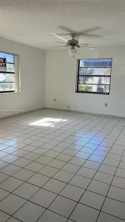 $2,500 | 1745 West 58th Street, Unit 202, Hialeah, FL 33012