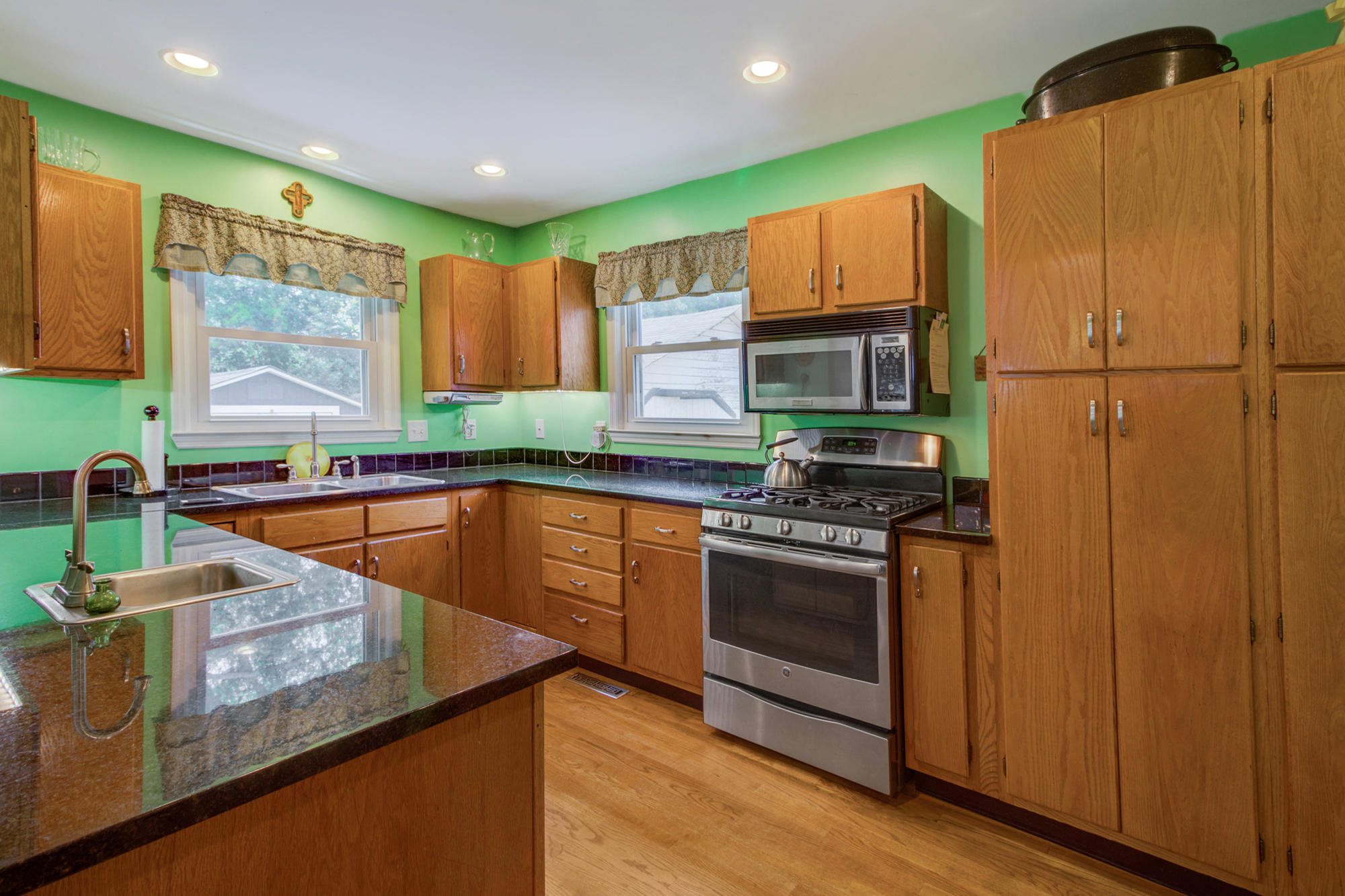 46 Colleton Drive Charleston, SC 29407 - Photo 8 of 24 17