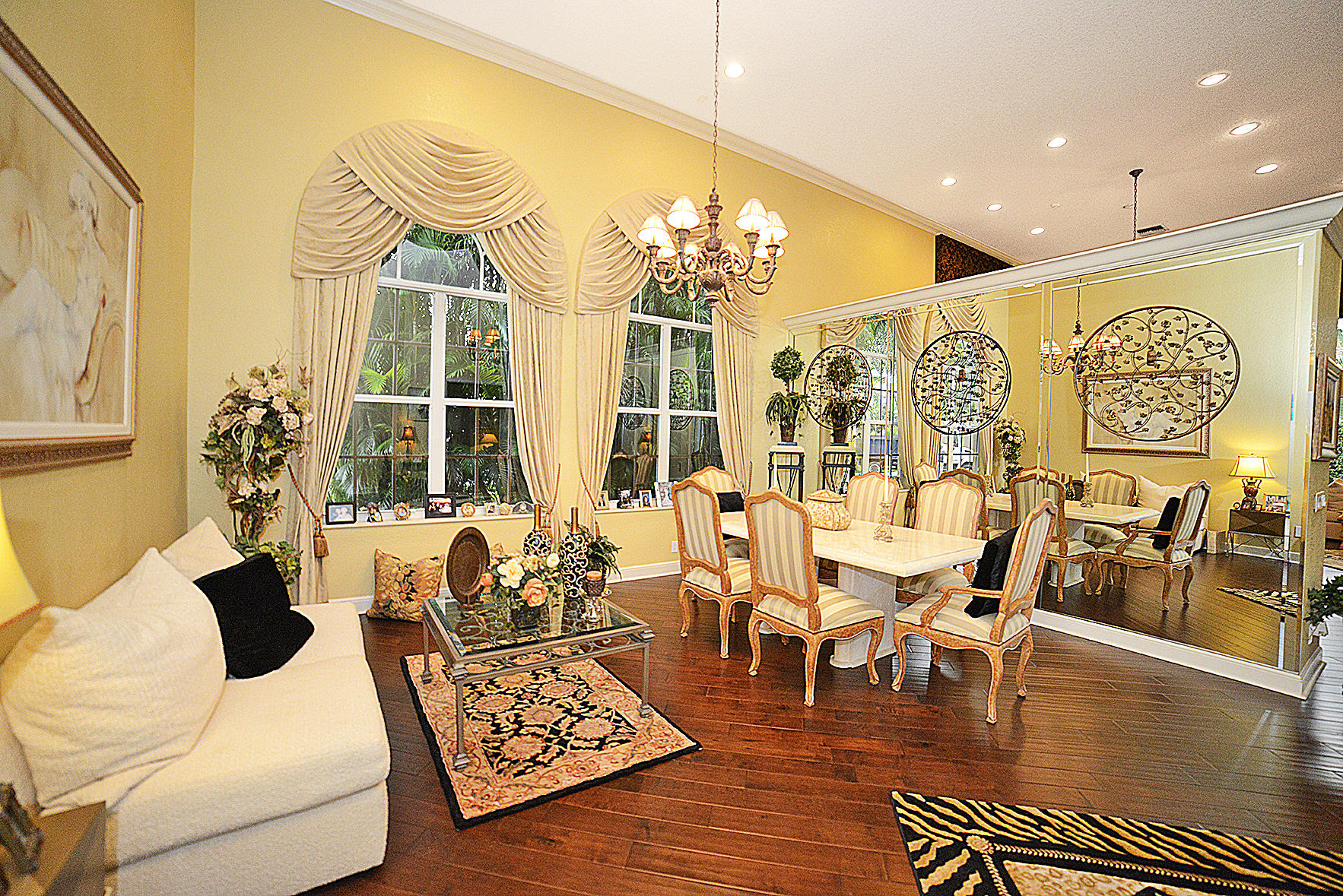 Diningroom Area