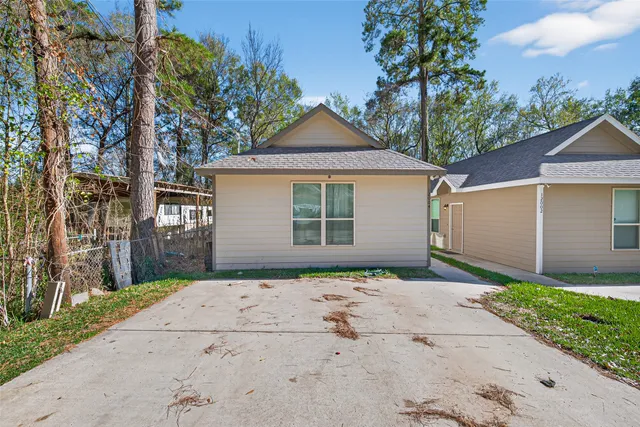 $1,395 | 12004 Canal Street, Willis, TX 77318