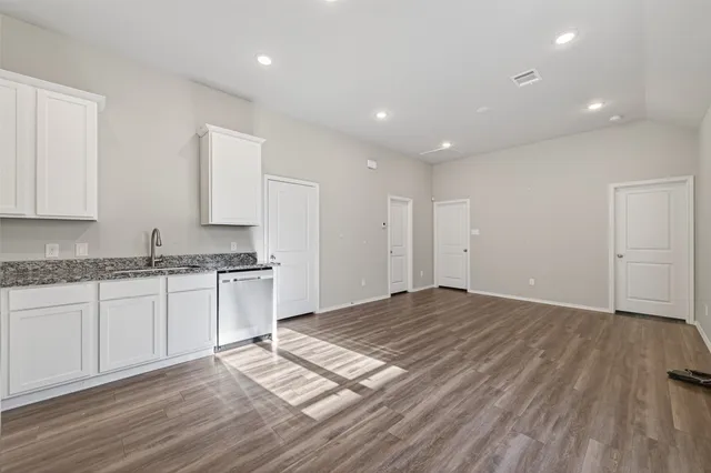 $1,395 | 12004 Canal Street, Willis, TX 77318