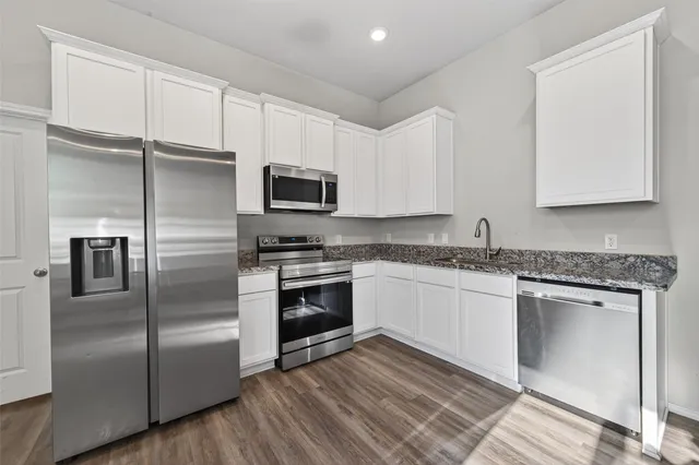 $1,395 | 12004 Canal Street, Willis, TX 77318