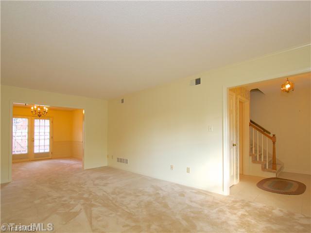 4823 Tower Road, Unit C Greensboro, NC 27410 - Photo 4 of 14 Living Room.