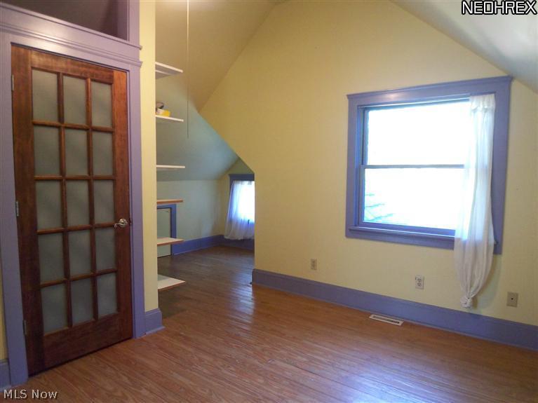 1803 Radnor Road Cleveland, OH 44118 - Photo 18 of 19
