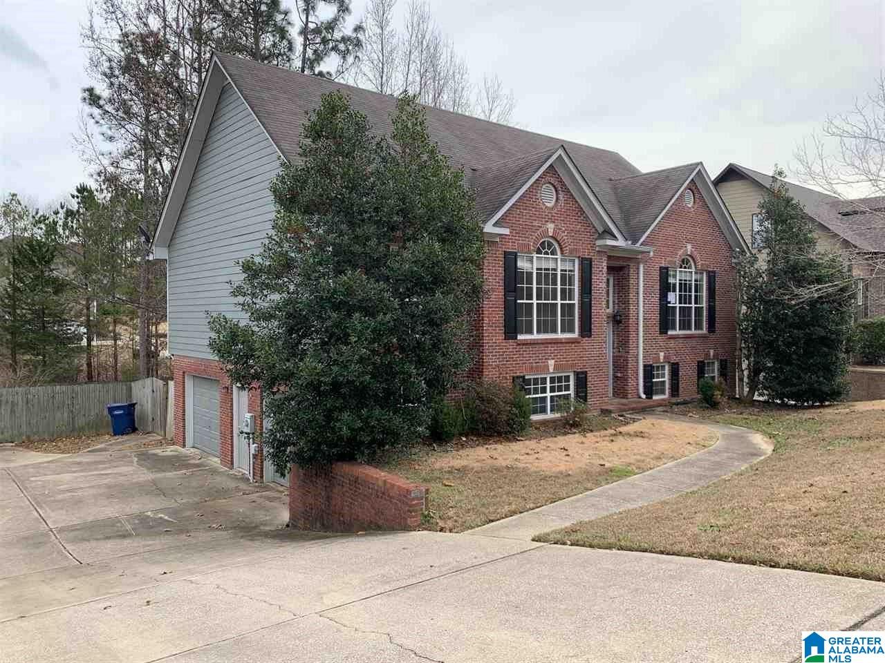 348 Lane Park Trail Alabaster, AL 35114 - Photo 2 of 11