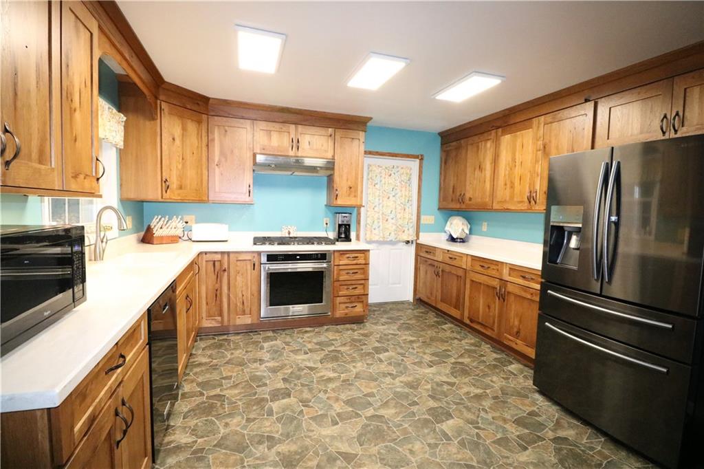 137 Highway 31 Ruffs Dale, PA 15679 - Photo 4 of 21 Gallery Image 4