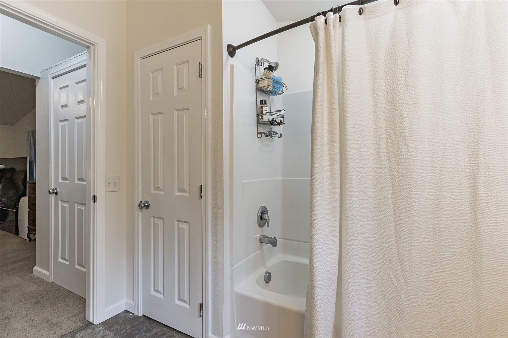 248-23 Burchett Road Onalaska, WA 98570 - Photo 8 of 13 Gallery Image 8