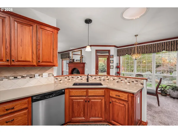 $675,000 | 1424 Wimbledon Place, Springfield, OR 97477