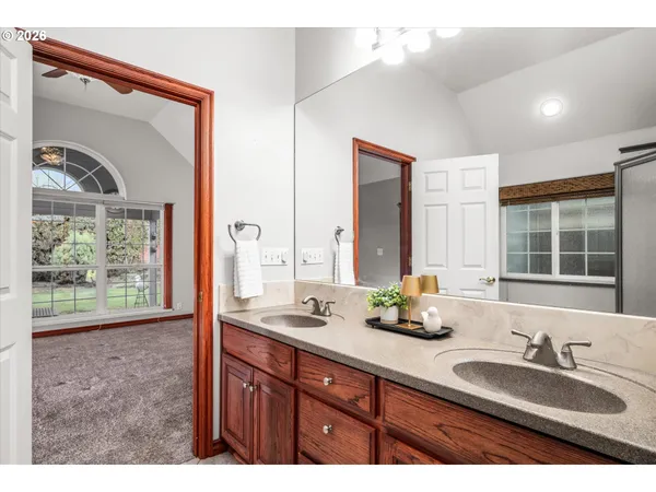 $675,000 | 1424 Wimbledon Place, Springfield, OR 97477