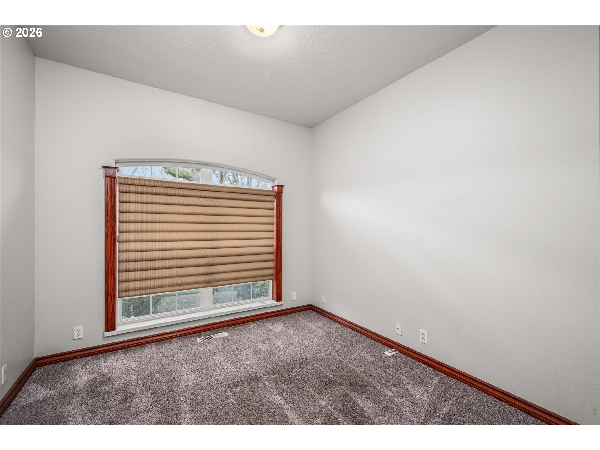 1424 Wimbledon Place Springfield, OR 97477 - Photo 22 of 46 Den/Office